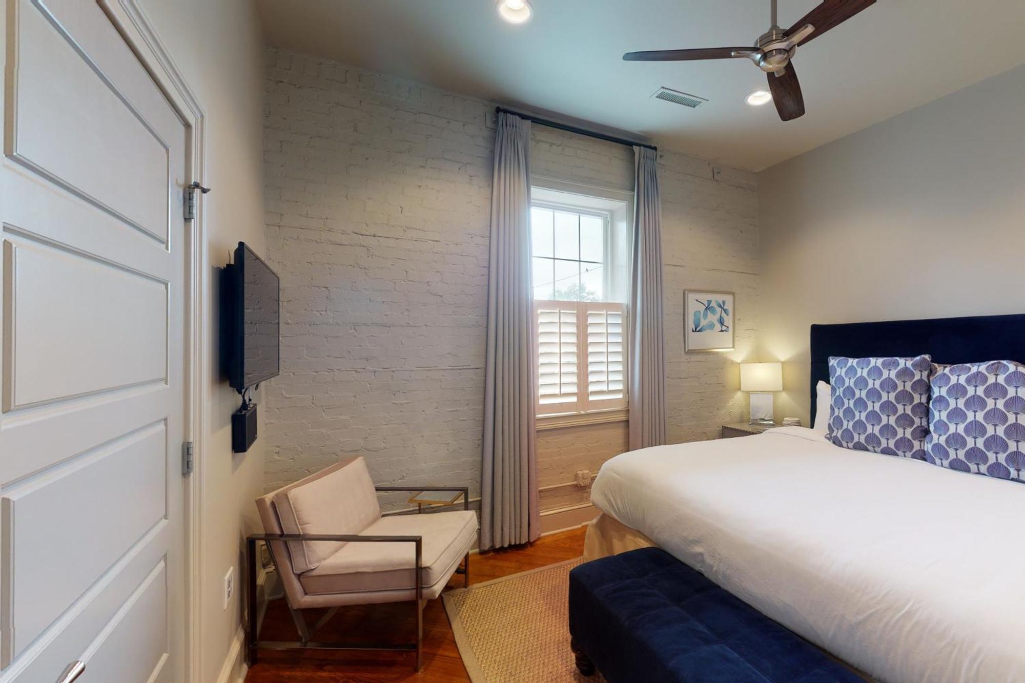 563 King Apartments Charleston Bilik gambar