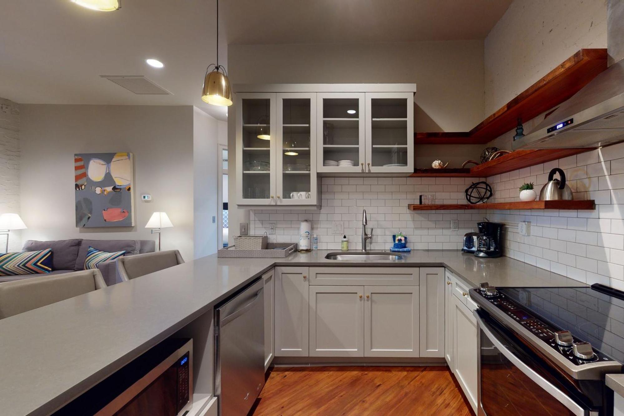 563 King Apartments Charleston Bilik gambar