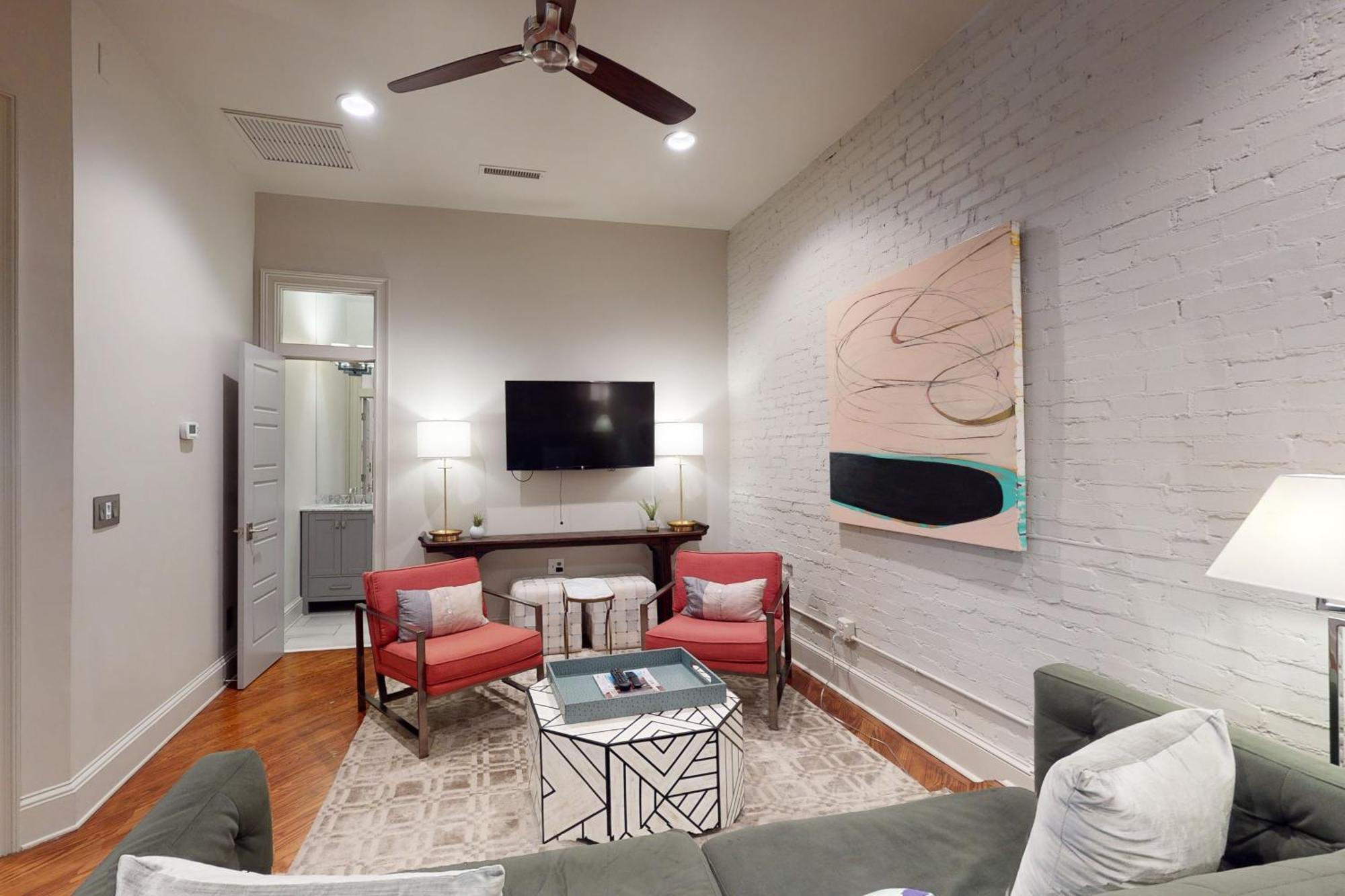 563 King Apartments Charleston Bilik gambar