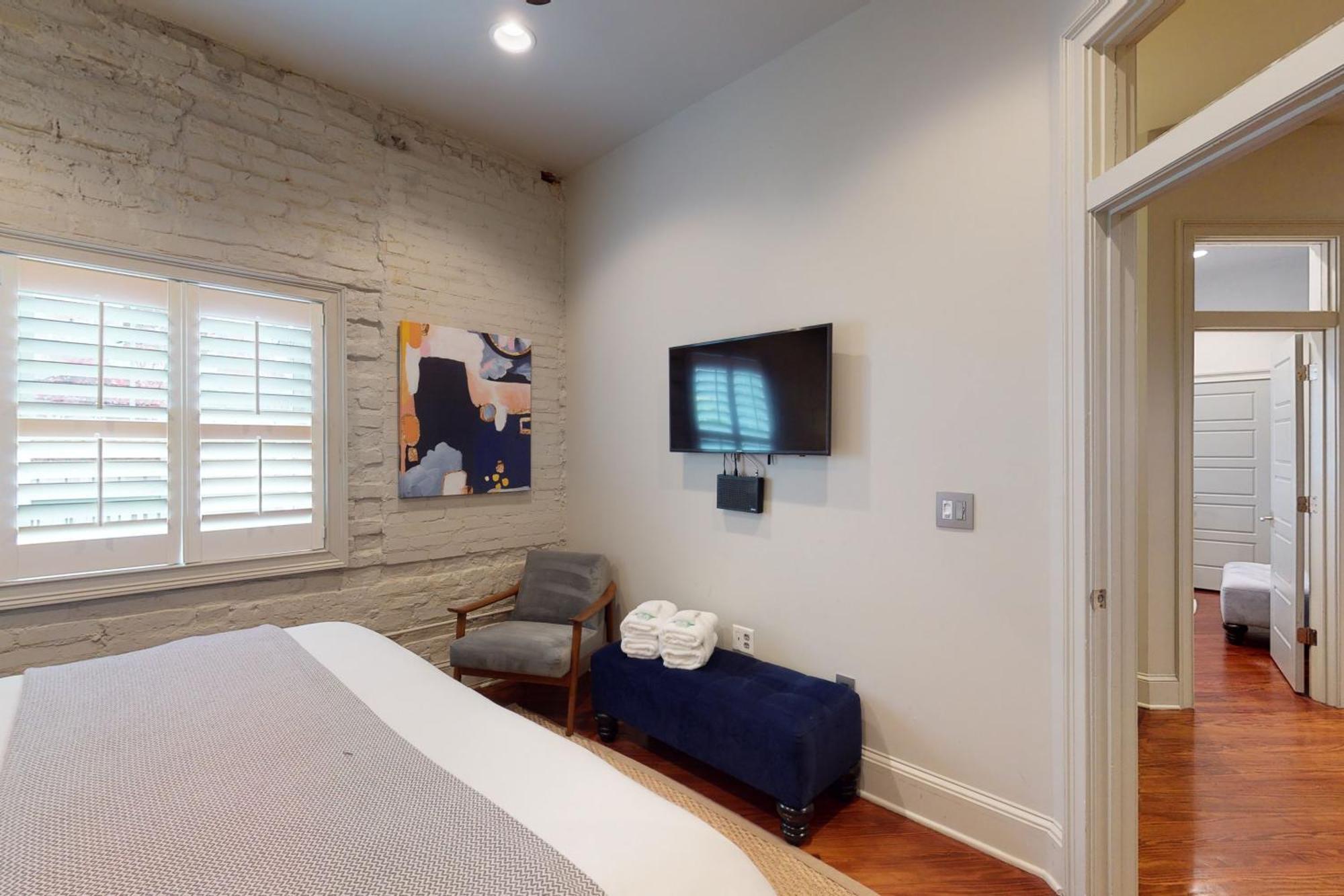 563 King Apartments Charleston Bilik gambar