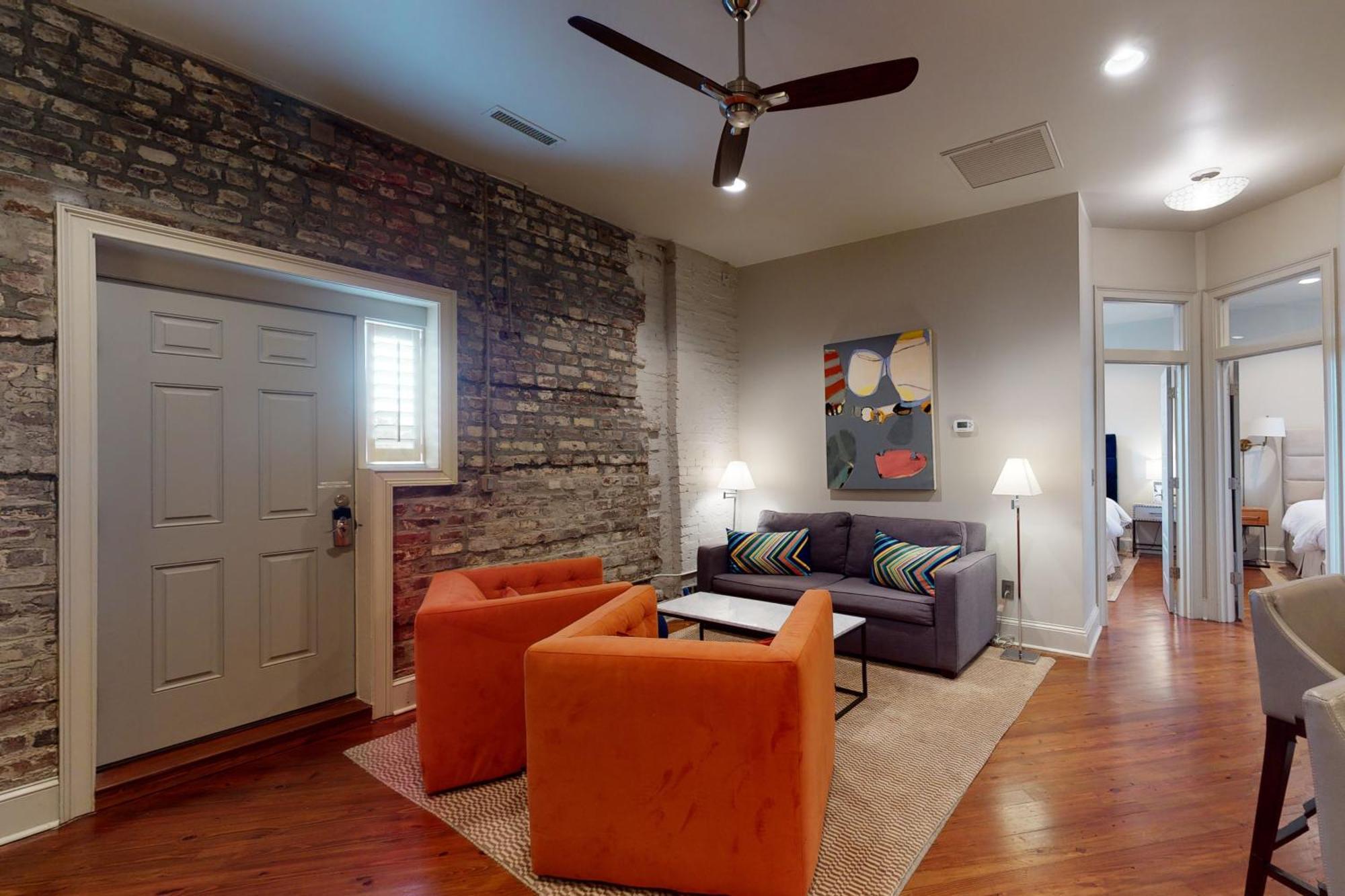 563 King Apartments Charleston Bilik gambar
