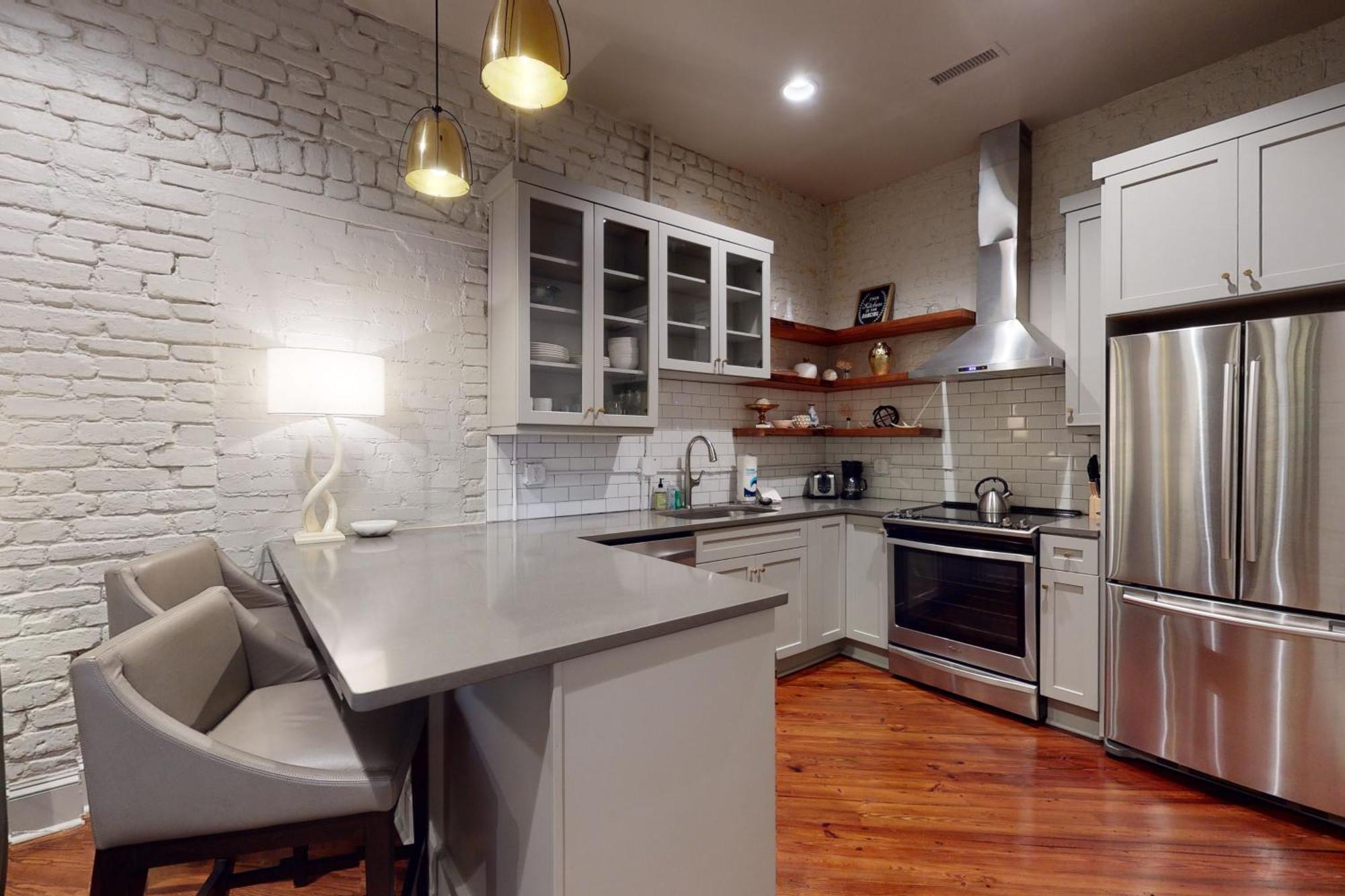 563 King Apartments Charleston Bilik gambar