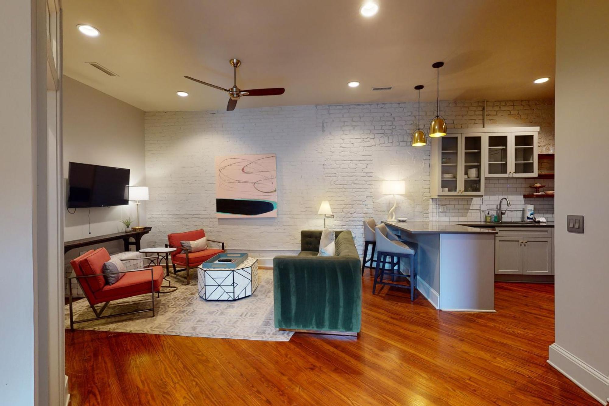 563 King Apartments Charleston Bilik gambar