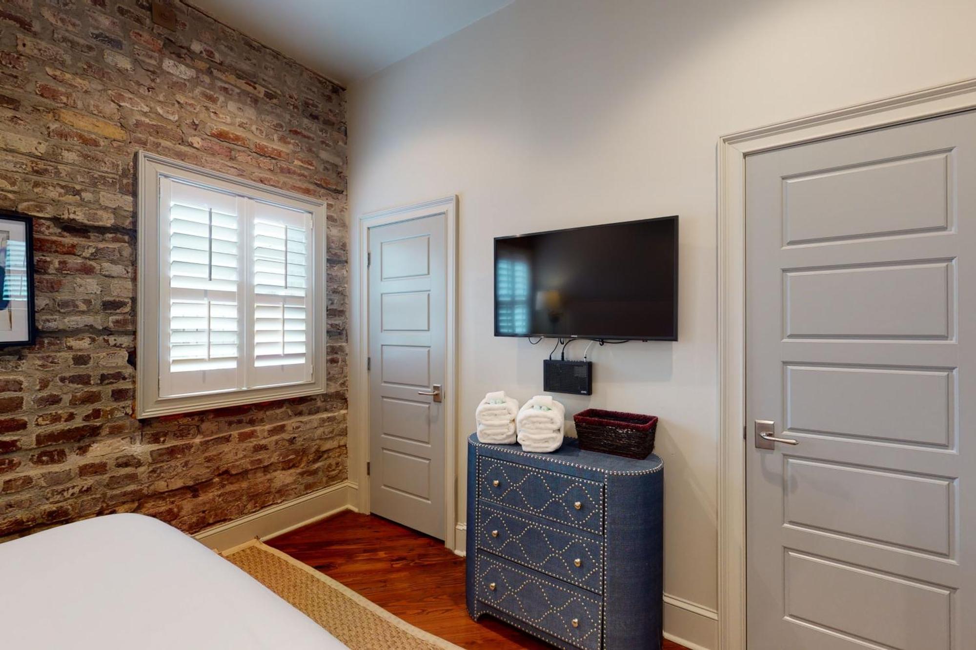 563 King Apartments Charleston Bilik gambar