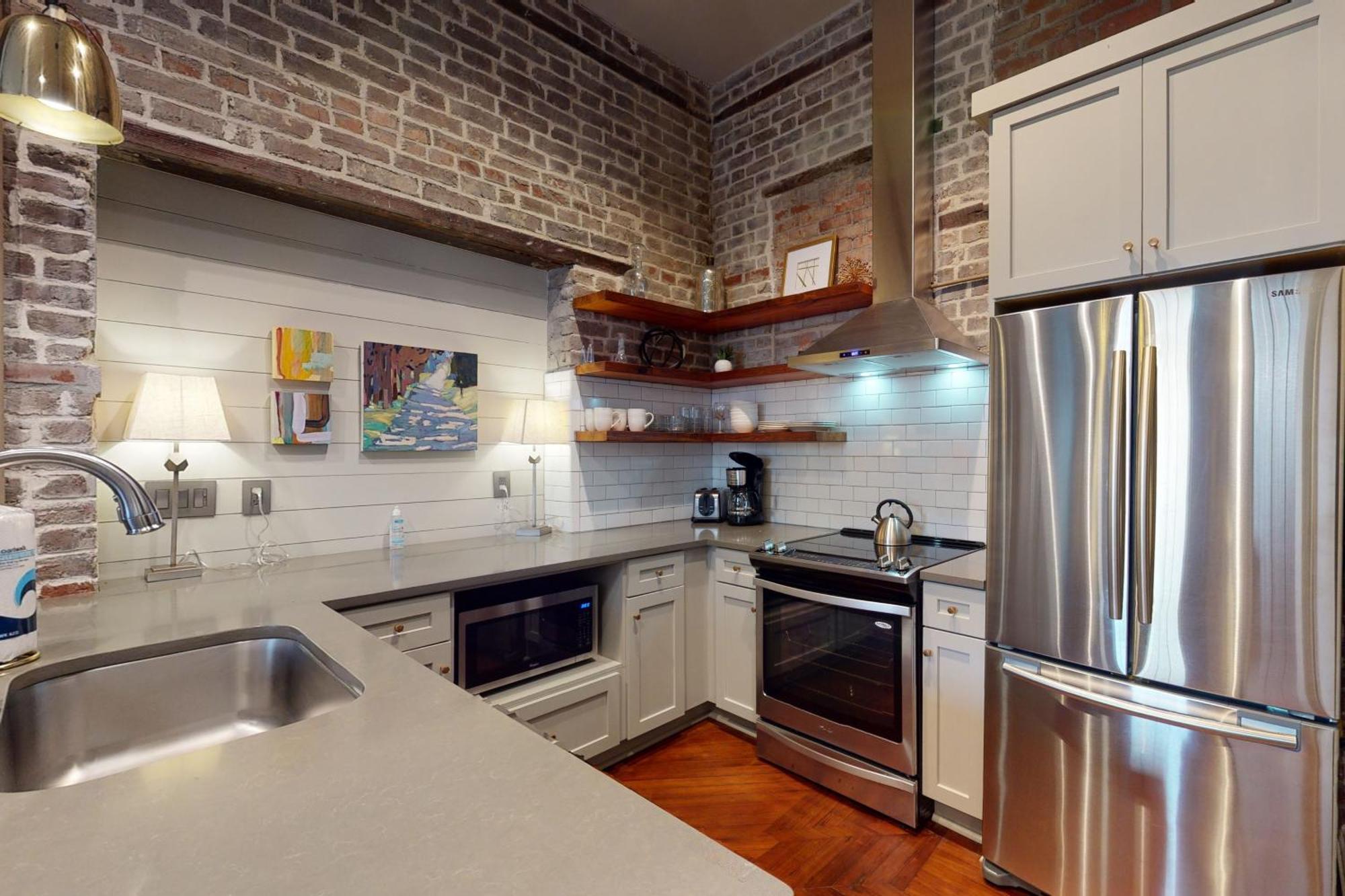 563 King Apartments Charleston Bilik gambar